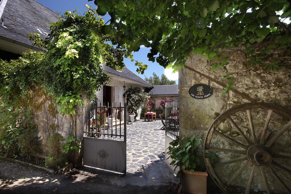 Hotel Les Saints Peres Montagnole Exterior foto